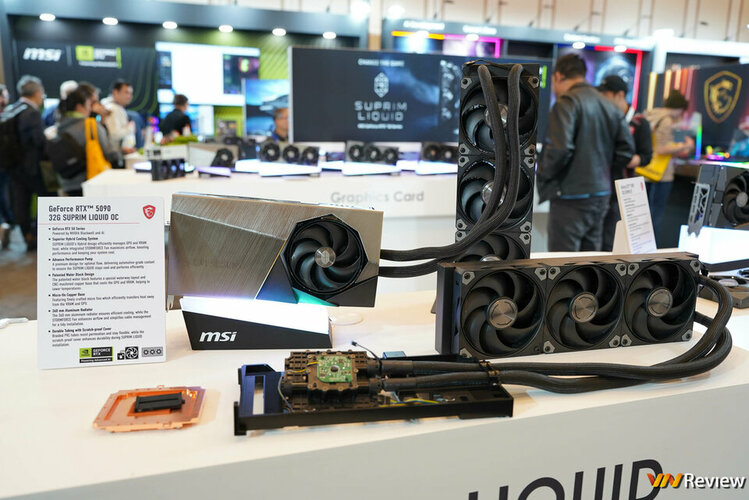 DSC09834_1280 logo mau.jpg