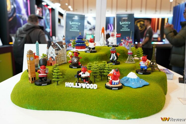 DSC09885_1280 logo mau.jpg