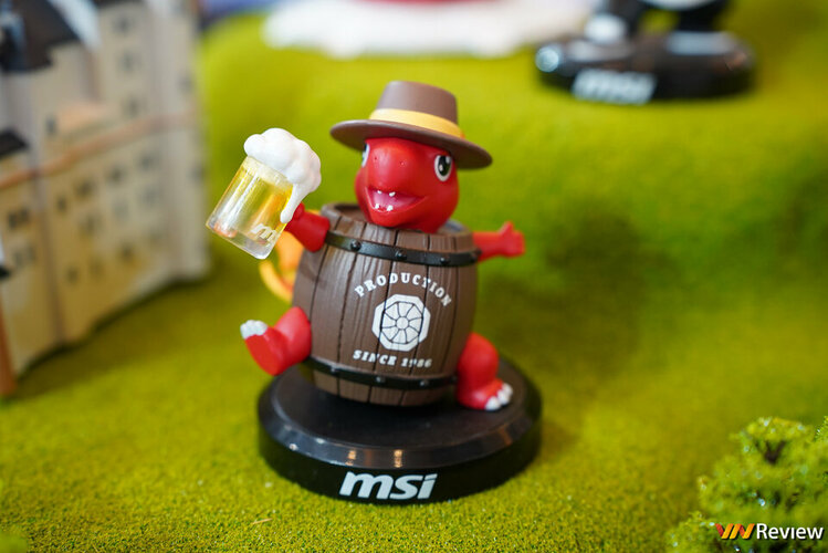 DSC09902_1280 logo mau.jpg