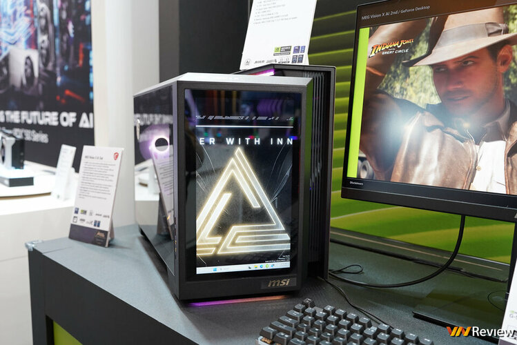 DSC00015_1280 logo mau.jpg