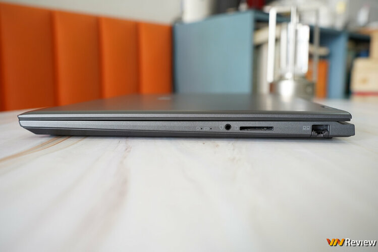 DSC01495_1280 logo mau.jpg