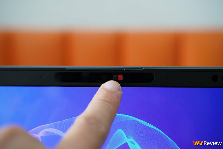 DSC01584_1280 logo mau.jpg