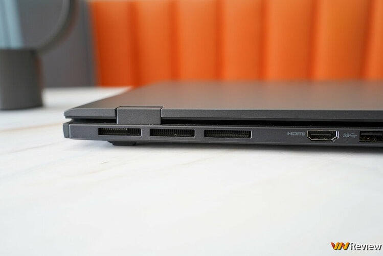 DSC01491_1280 logo mau.jpg