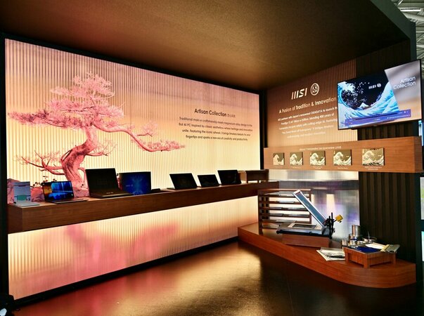 DSC_8037_ko lo go.jpg