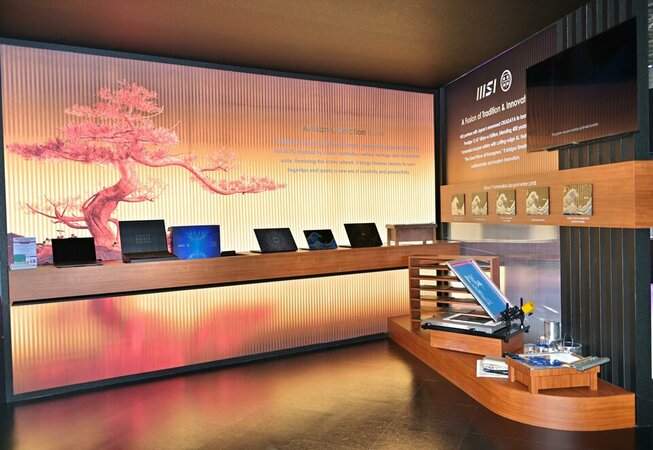 DSC_8104_ko lo go.jpg